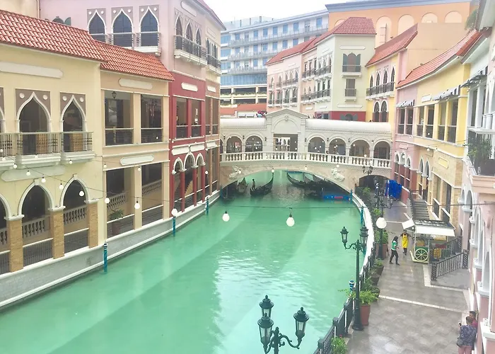 Venice, Mckinley Hill Bgc Hotel Manila