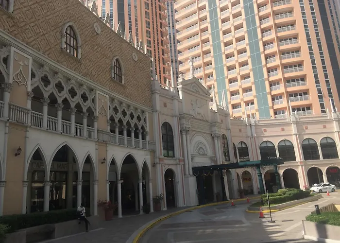 Hotel Venice, Mckinley Hill Bgc *